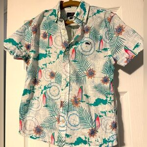 Boys’ Vineyard Vines Hawaiian shirt, linen